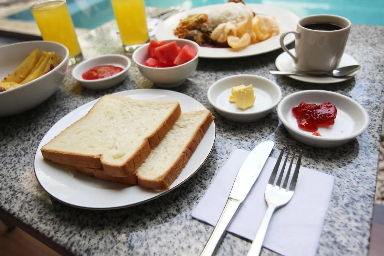Choice Stay Hotel Denpasar 2*, Денпасар